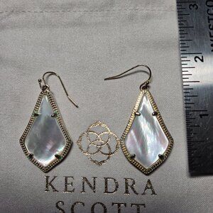 Kendra Scott Earrings Gold & Pearl
